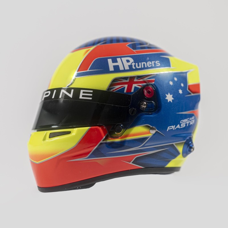 Oscar Piastri Mini Helmet 2021 - Bell escala 1:2 Precio 150€