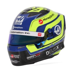 Oliver Bearman 2025 Mini Hemet Bell escala 1:2