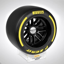 Pirelli Pole Position neumático escala 1:2 - Amarillo - Intermedio