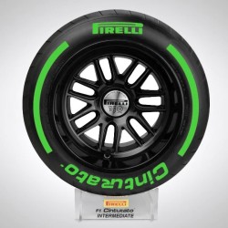 Pirelli Pole Position neumático escala 1:2 - Lluvia intermedia - Verde